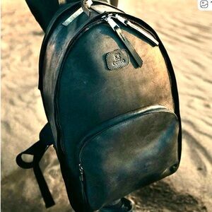 Coiro Genuine Leather Camera Backpack New.
